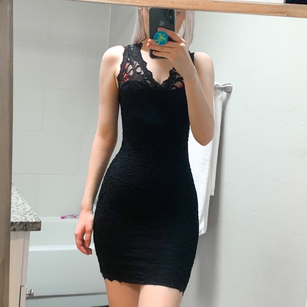 Windsor black lace dress